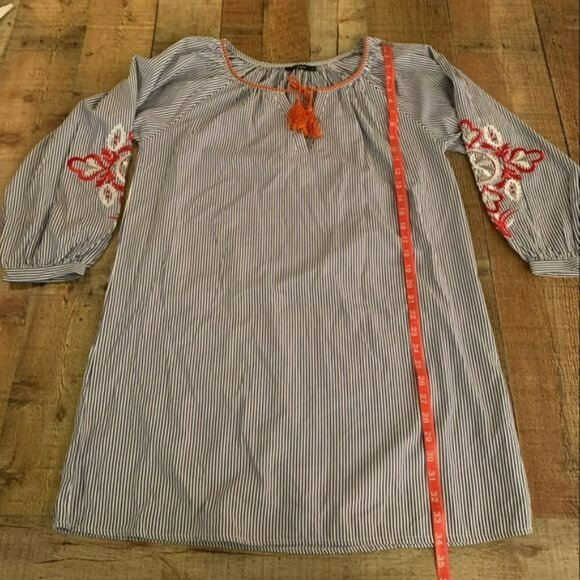 Bobois womens navy and white striped sleep shirt with embroidered flowers -M - Picture 3 of 9